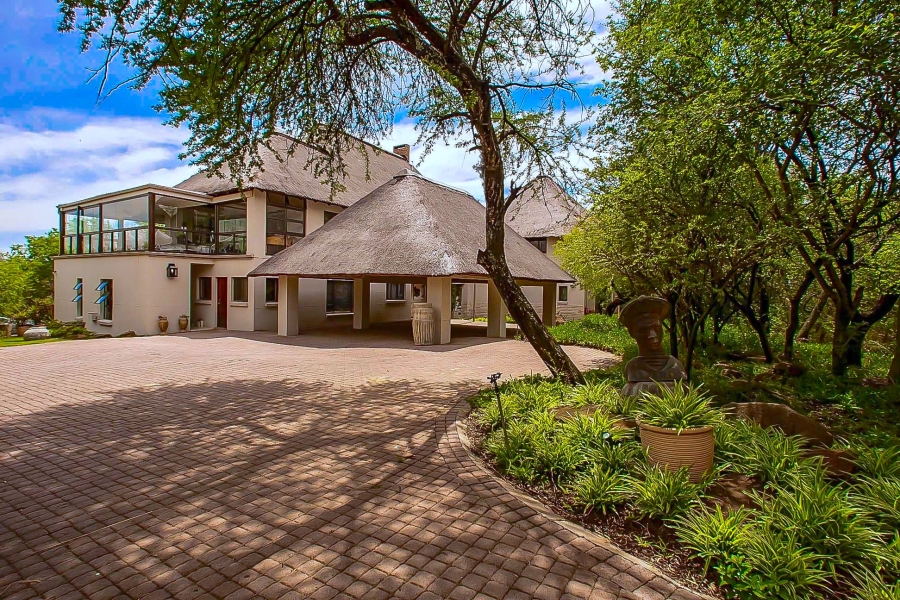4 Bedroom Property for Sale in Boschenvaal River Front Lodges Free State